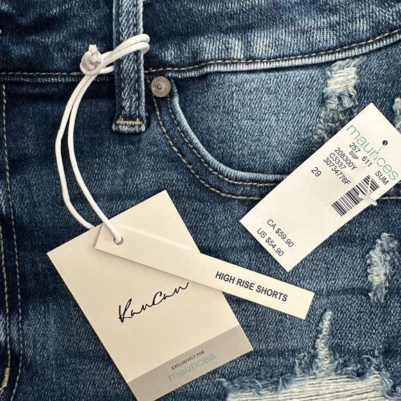 KanCan Distressed Jean Shorts, Size 29 - Picture 3 of 3